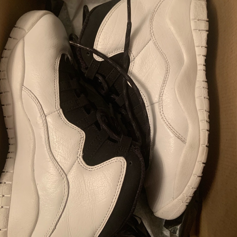 Air Jordan 10 Retro .
